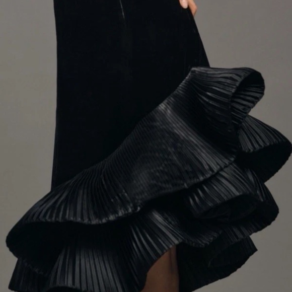 Anthropologie Womens Strapless Ruffle Hem Dress Black Size US 4 - Picture 3 of 5